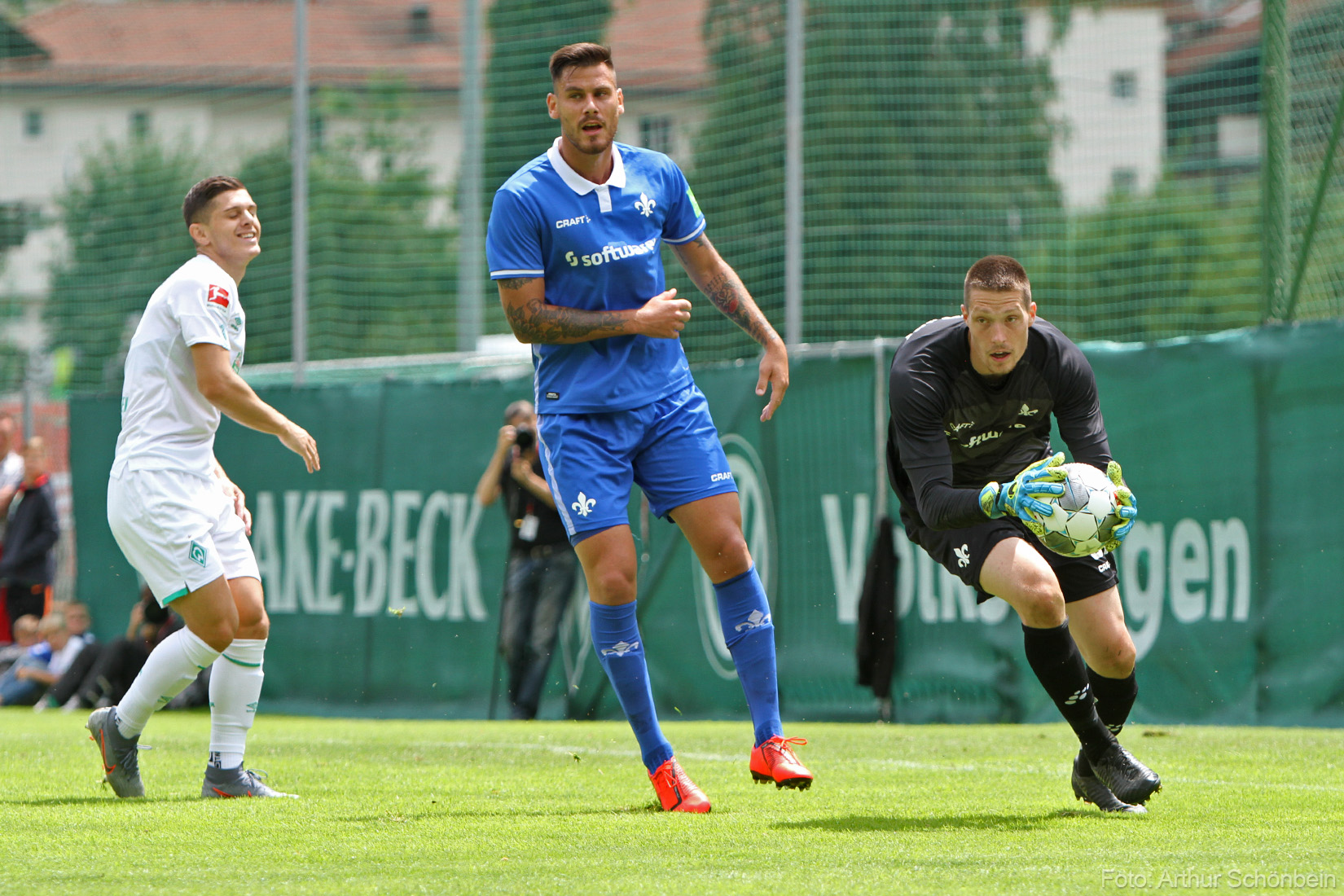 Dario Dumic will gegen Dresden keine Umarmungen verteilen